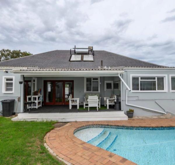 House For Sale in Mill Park, Port Elizabeth