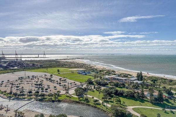 Apartment / Flat For Sale in Humewood, Port Elizabeth